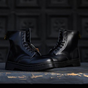 Ботинки Dr. Martens Tripple Black