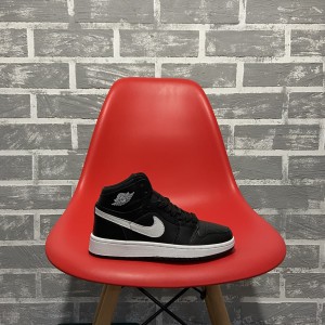 Кроссовки Nike Air Jordan 1 SE Black 