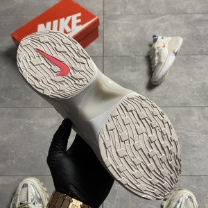 Кроссовки Nike Signal D White